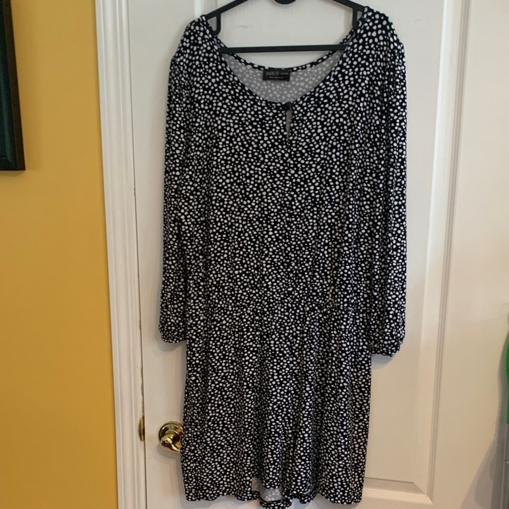 🇨🇦 Miik - Elegant 3/4 Sleeve Short Romper Black and White